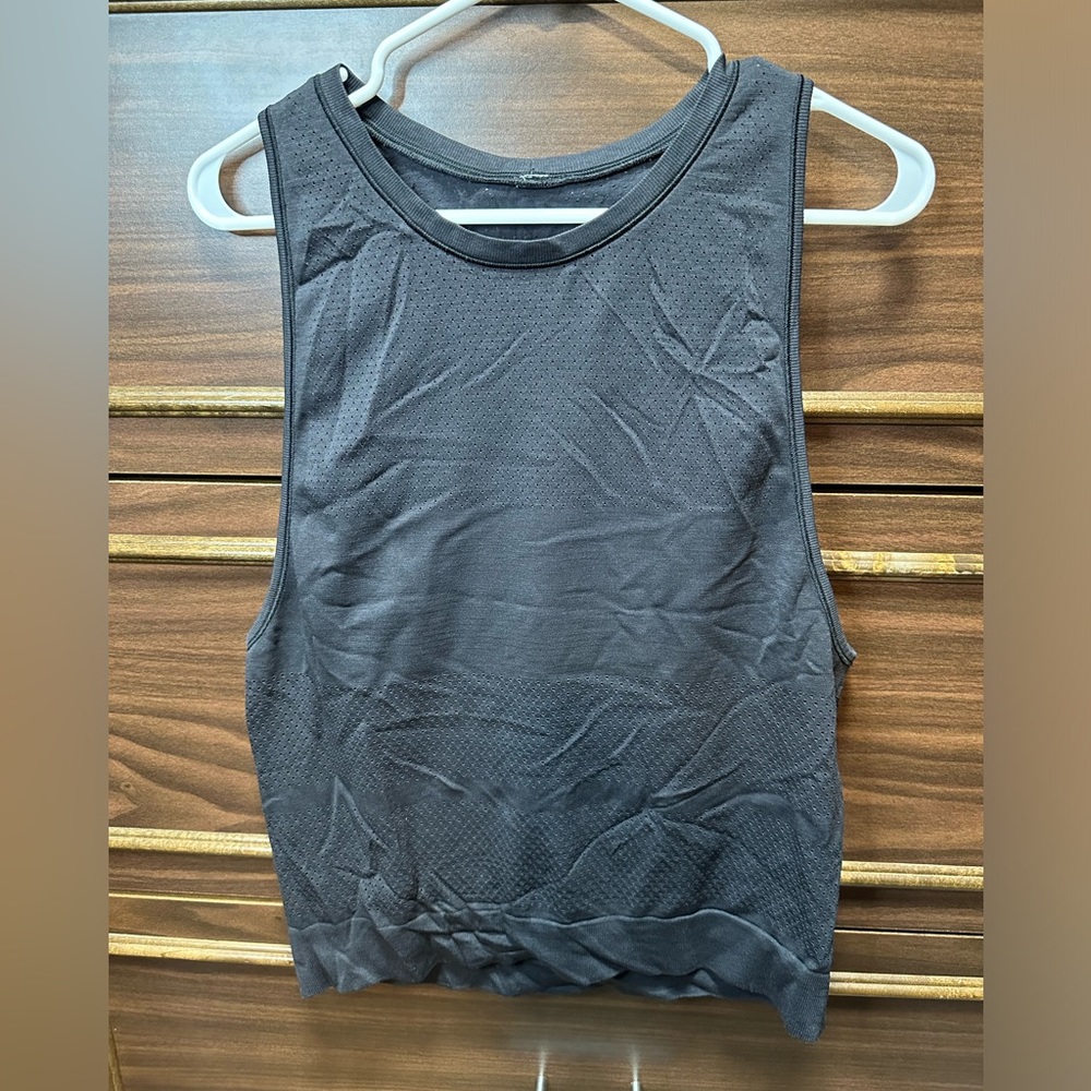 Lululemon Breeze By Muscle Tank Size 6